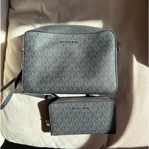 Michael Kors purse & wallet